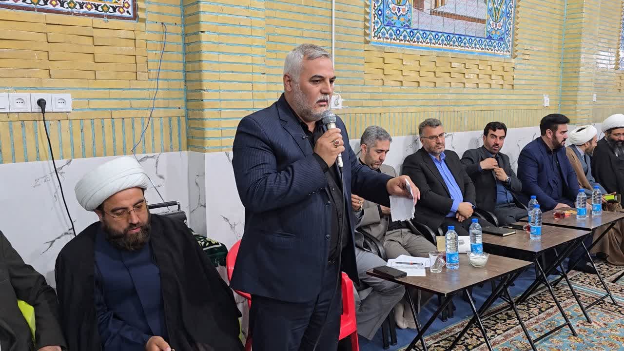 برپایی میز خدمت در مسجد جامع حضرت رقیه شهرک امام حسین(ع)