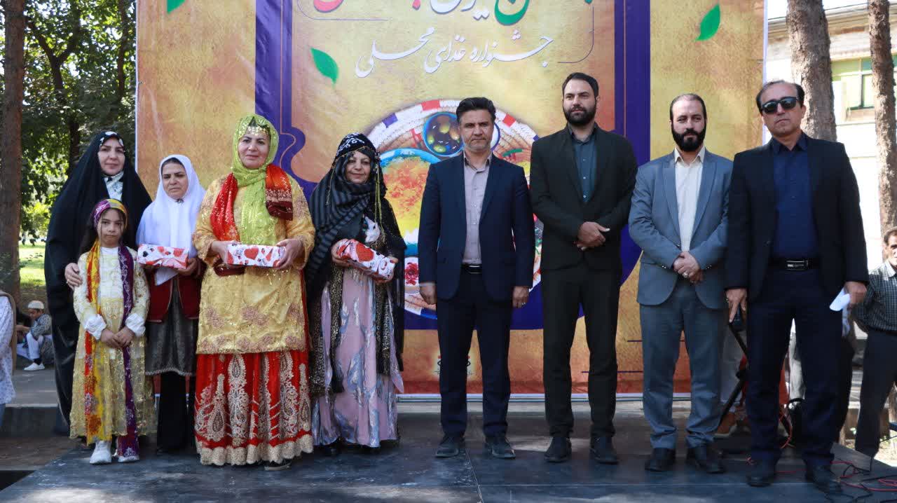 ایران جان در اسلامشهر | از ورزش صبحگاهی تا سفره رنگین اقوام ایرانی