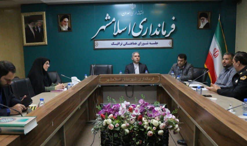 معاون عمرانی فرماندار اسلامشهر خبر داد: اجرای طرح موقت ترافیکی در محدوده زیرگذر آیت الله کاشانی