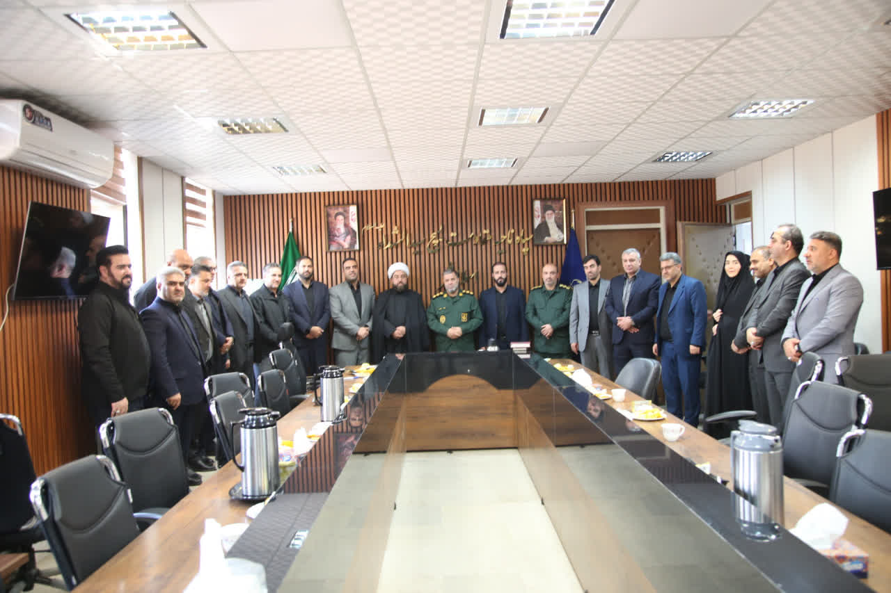 دیدار شهردار و رییس و اعضای شورای شهر اسلامشهر و مدیران شهرداری با فرمانده سپاه ناحیه سیدالشهدا(ع)