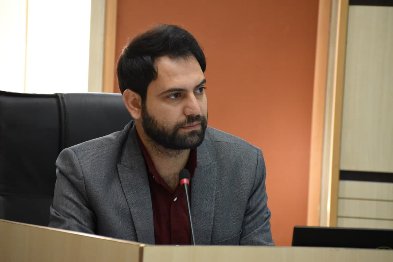 رئیس کمیسیون برنامه و بودجه شورای شهر اسلامشهر: افزایش 38 درصدی بودجه 1404 شهرداری اسلامشهر